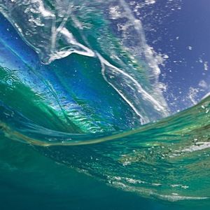 Meet your Posher, Izi